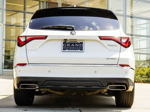 Used 2022 Acura MDX SH-AWD w/ Advance Package image 11