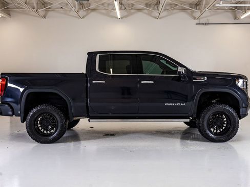 Used 2023 GMC Sierra 1500 Denali AWD/4WD image 11