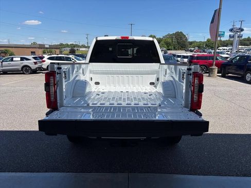 Used 2025 Ford F250 Lariat w/ Lariat Ultimate Package AWD/4WD image 3