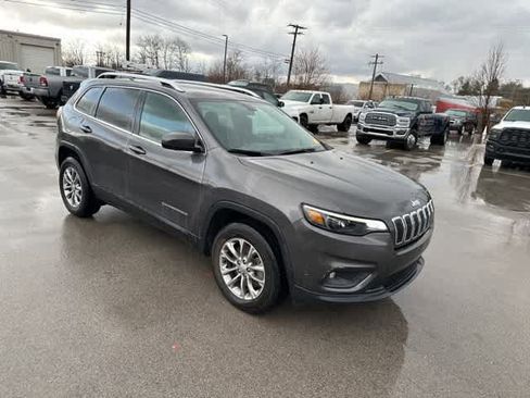 Used 2019 Jeep Cherokee Latitude Plus image 19