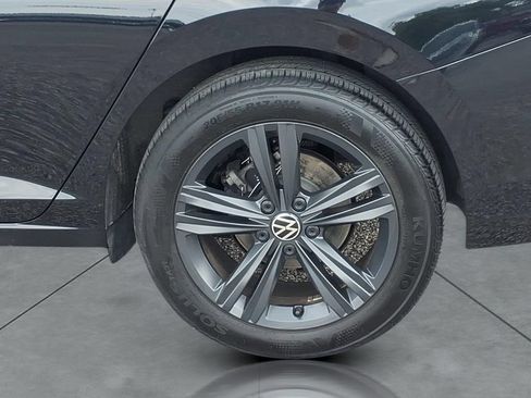 Used 2024 Volkswagen Jetta SE FWD image 4
