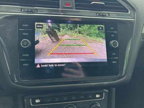 Used 2020 Volkswagen Tiguan SEL w/ 3rd Row Seat Package AWD/4WD image 10