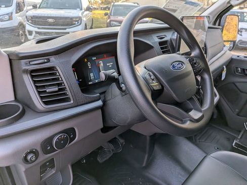 New 2026 Ford Transit 250 148 Medium Roof w/ Load Area Protection Package RWD image 29