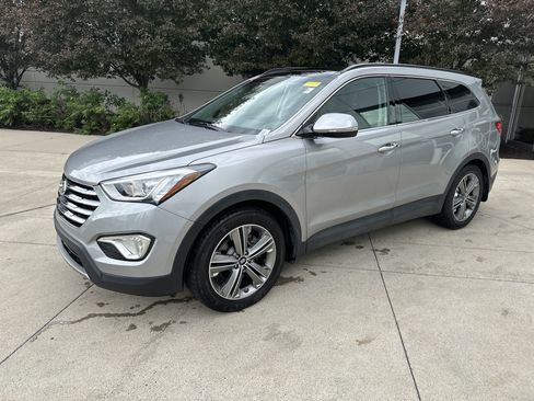 Used 2015 Hyundai Santa Fe Limited w/ Option Group 04 FWD image 3