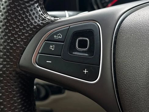 Used 2018 Mercedes-Benz E 300 image 28