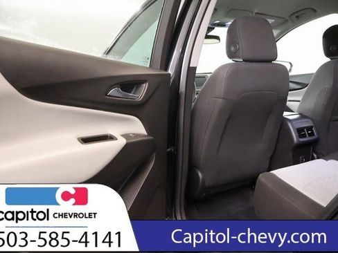Used 2023 Chevrolet Equinox LS w/ LS Convenience Package AWD/4WD image 30