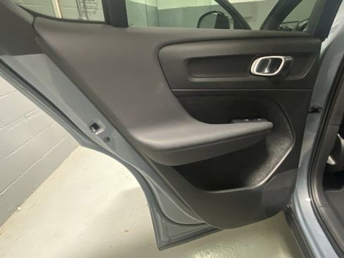 Used 2023 Volvo C40 P8 Recharge Ultimate image 7