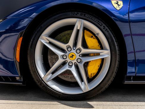Used 2022 Ferrari SF90 Spider AWD/4WD image 18
