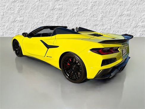 Used 2024 Chevrolet Corvette Z06 w/ Stealth Interior Trim Package image 16