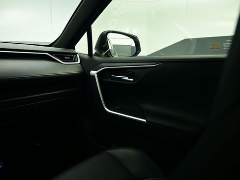 Used 2019 Toyota RAV4 XSE image 14