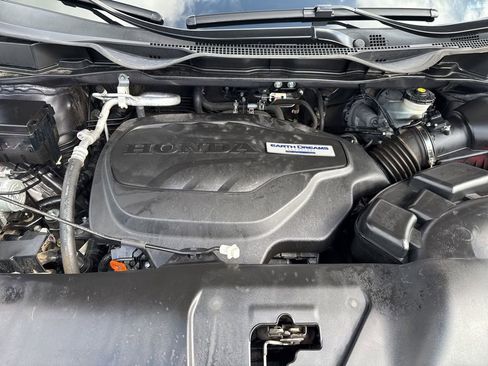 Used 2021 Honda Odyssey Elite image 12