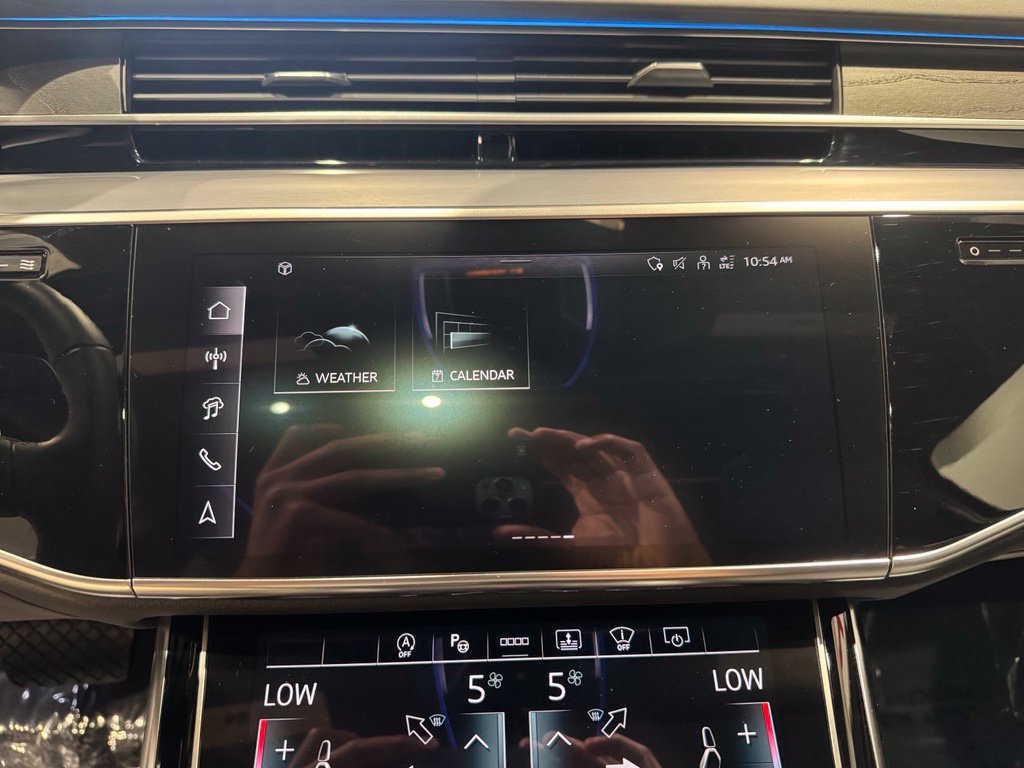 Used 2025 Audi A8 L 3.0T AWD/4WD image 24