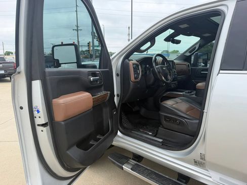 Used 2021 Chevrolet Silverado 2500 High Country w/ Z71 Off-Road Package AWD/4WD image 78