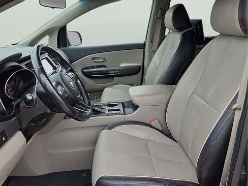 Used 2021 Kia Sedona EX FWD image 14