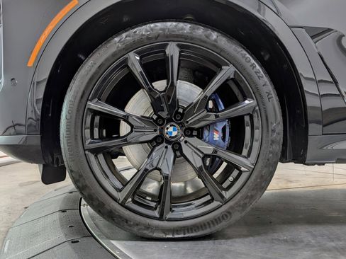 Used 2024 BMW X7 xDrive40i w/ M Sport Package image 11