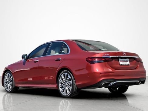 Used 2022 Mercedes-Benz E 350 Sedan image 3
