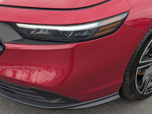 Used 2024 Honda Accord Sport image 11