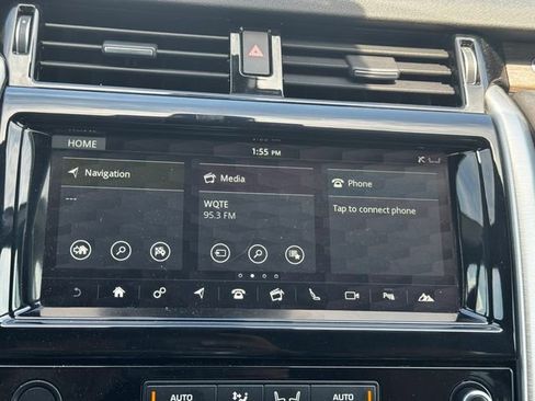 Used 2017 Land Rover Discovery HSE AWD/4WD image 29
