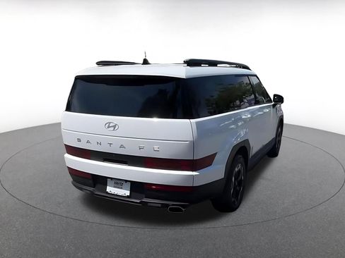 Used 2025 Hyundai Santa Fe SEL FWD image 12
