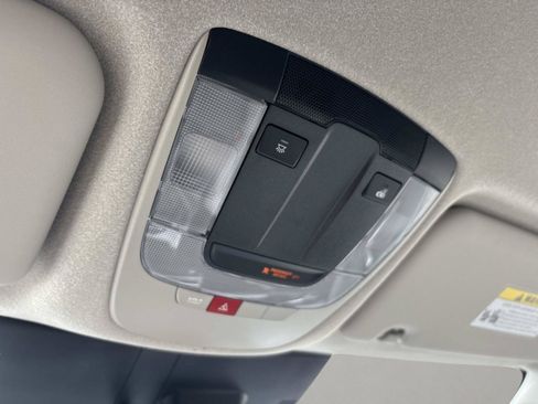 New 2026 Kia Niro EX FWD image 28