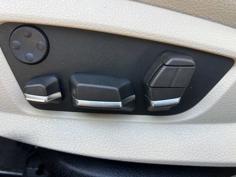 Used 2013 BMW 528i xDrive Sedan image 10