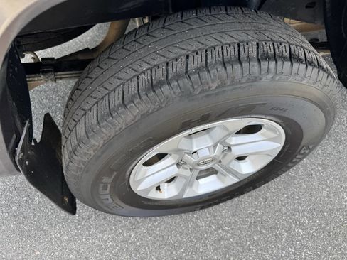 Used 2020 Toyota Tacoma SR5 image 14