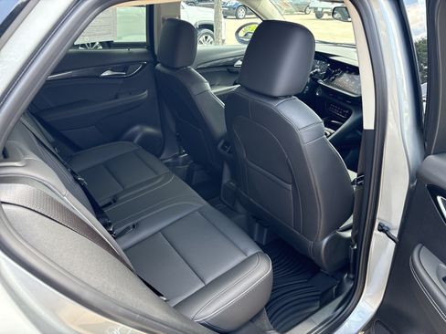 Used 2023 Buick Envision Essence AWD/4WD image 15
