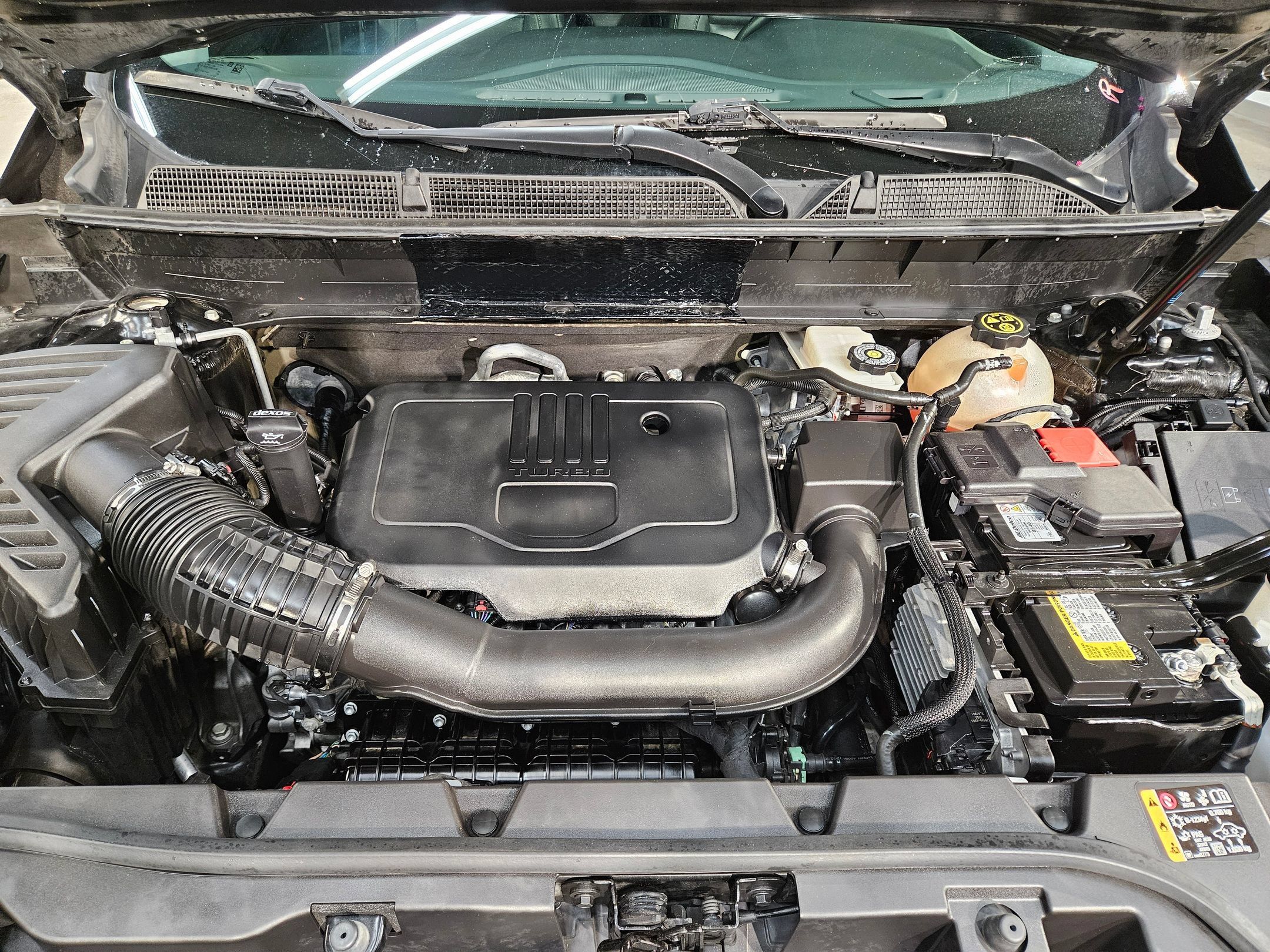 Used 2023 GMC Acadia SLT AWD/4WD image 19