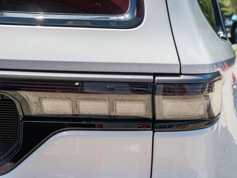 New 2026 Jeep Grand Wagoneer Limited AWD/4WD image 7