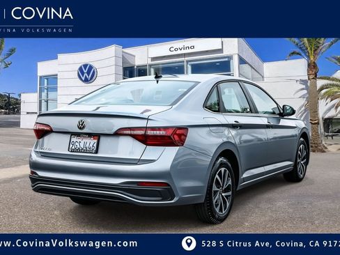 Used 2023 Volkswagen Jetta S image 7