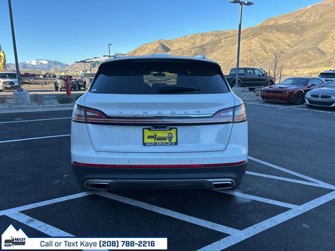 Used 2021 Lincoln Nautilus Reserve image 6