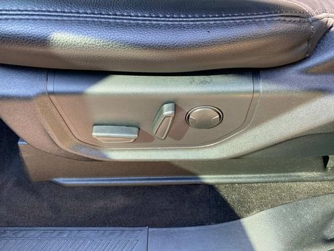 Used 2021 Ford Expedition XLT RWD image 15