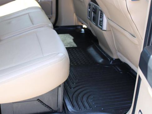 Used 2017 Ford F250 Lariat w/ Lariat Ultimate Package image 28