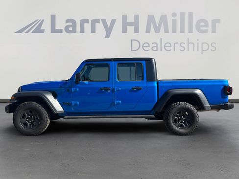 Certified 2023 Jeep Gladiator Sport w/ Trailer Tow Package image 2