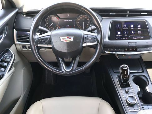 Used 2020 Cadillac XT4 Luxury FWD image 14
