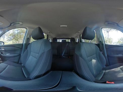 Used 2025 Nissan Rogue SV AWD/4WD image 43