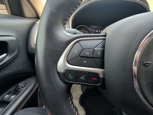 Used 2019 Jeep Compass Latitude AWD/4WD image 17