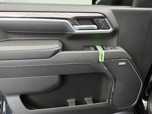 New 2026 Chevrolet Silverado 2500 LTZ w/ LTZ Convenience Package AWD/4WD image 21