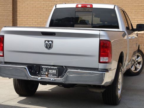 Used 2015 RAM 1500 Classic SLT RWD image 11