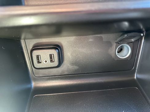 Used 2022 Chevrolet Colorado LT w/ LT Convenience Package image 23