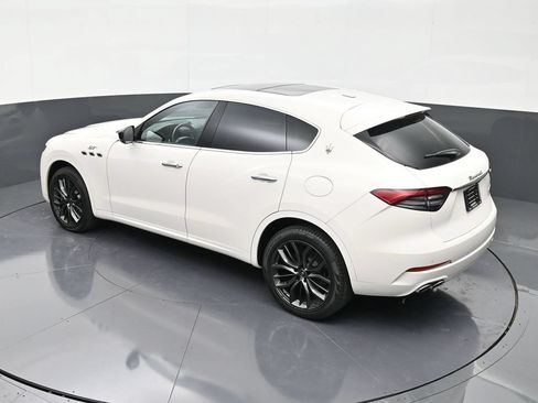 Used 2024 Maserati Levante GT Ultima AWD/4WD image 12