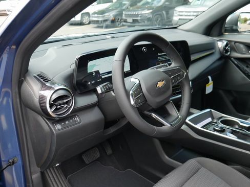 New 2026 Chevrolet Equinox LT image 10