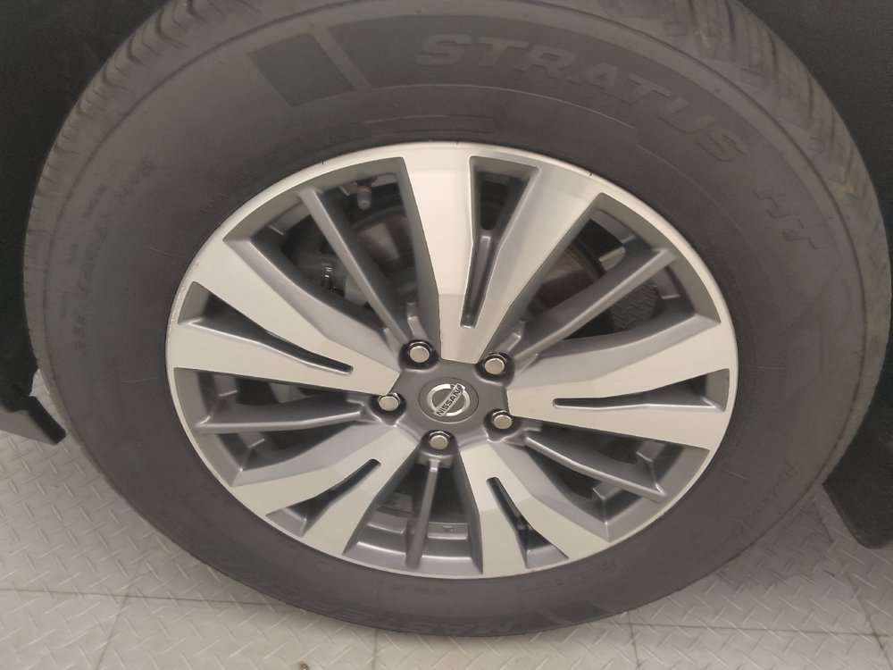 Used 2019 Nissan Pathfinder S AWD/4WD image 31