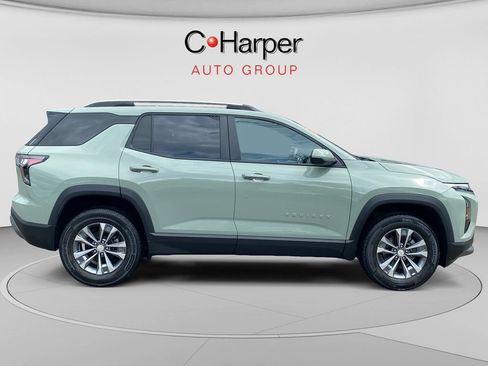 Used 2025 Chevrolet Equinox LT w/ Convenience Package II AWD/4WD image 2