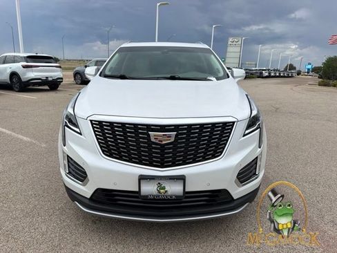 Used 2023 Cadillac XT5 Premium Luxury w/ LPO, Floor Liner Package FWD image 2