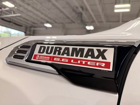 Used 2025 GMC Sierra 3500 Denali w/ Denali Reserve Package AWD/4WD image 20