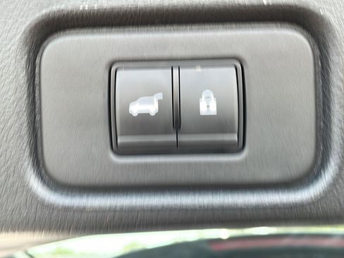 Used 2026 Nissan Pathfinder Rock Creek AWD/4WD image 30