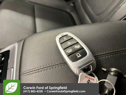 Used 2022 Hyundai Santa Cruz Limited w/ Winter Package image 31