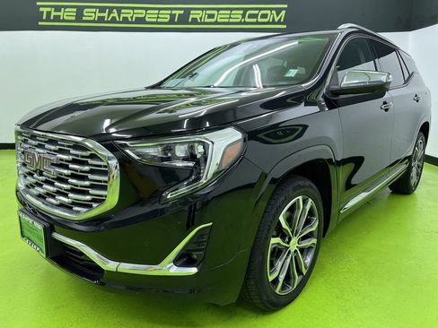 Used 2019 GMC Terrain Denali w/ Advanced Safety Package AWD/4WD image 5