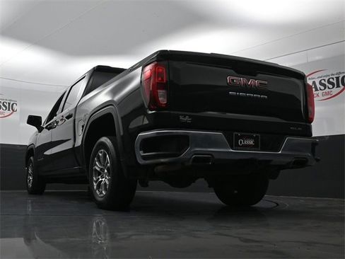 Used 2020 GMC Sierra 1500 SLE w/ SLE Value Package image 22